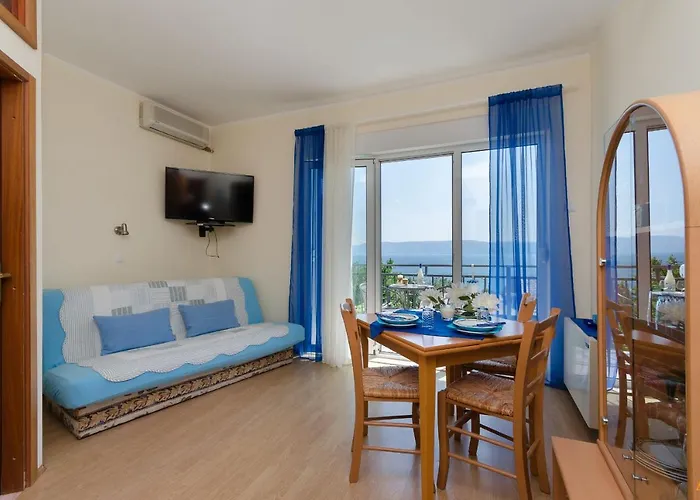 Apartments And Room Drazen