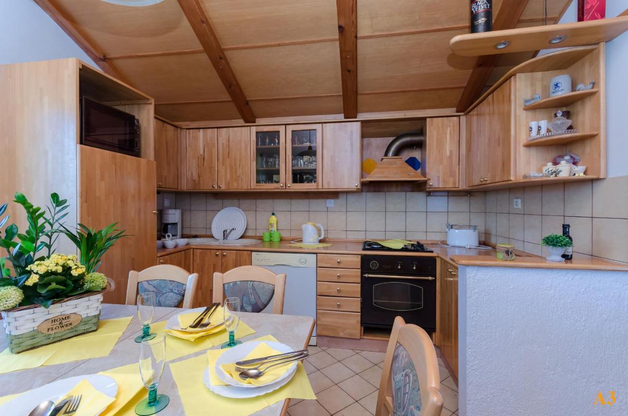 Apartments&room Drazen Novi Vinodolski